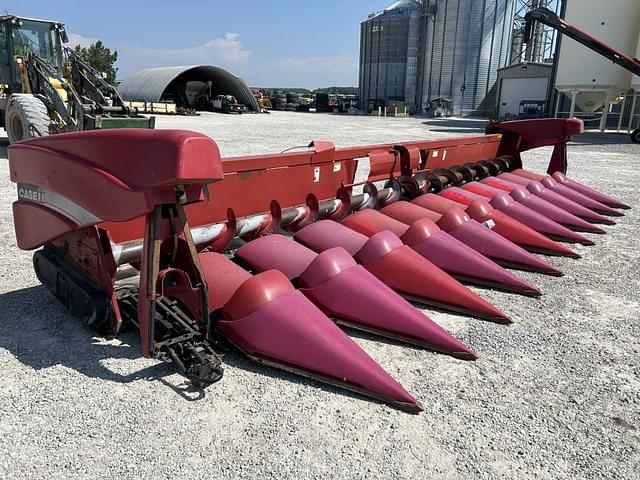Image of Case IH 2412 equipment image 2