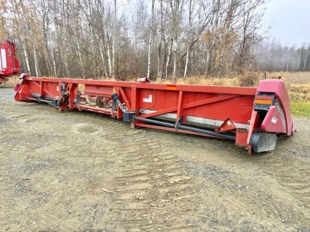 Image of Case IH 2412 equipment image 3
