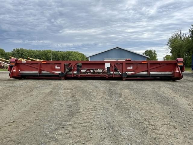 Image of Case IH 2412 equipment image 3