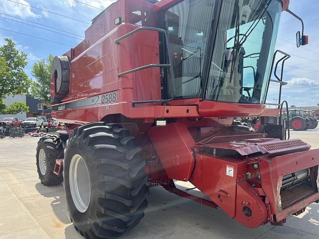 Image of Case IH 2588 equipment image 4