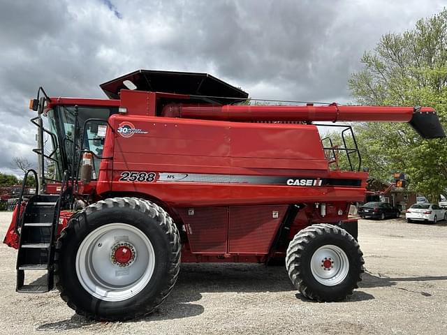 Image of Case IH 2588 equipment image 2