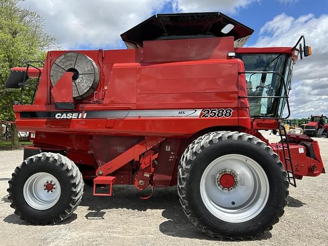 Image of Case IH 2588 equipment image 3