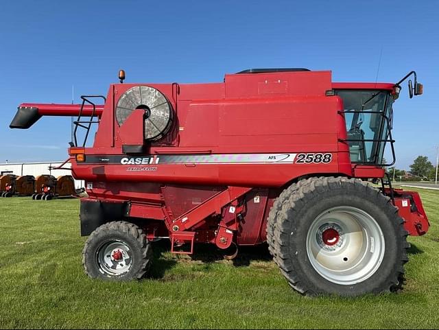 Image of Case IH 2588 equipment image 1