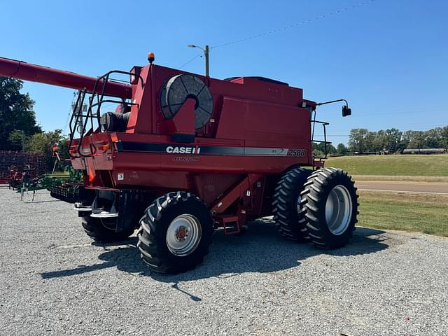 Image of Case IH 2588 equipment image 2