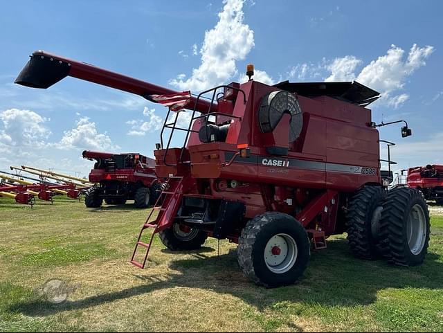 Image of Case IH 2588 equipment image 2