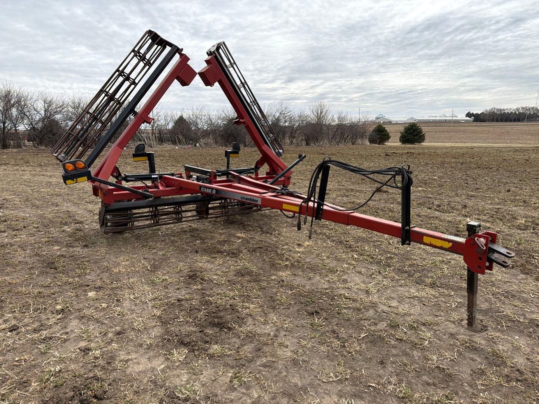 Image of Case IH Crumbler Primary image