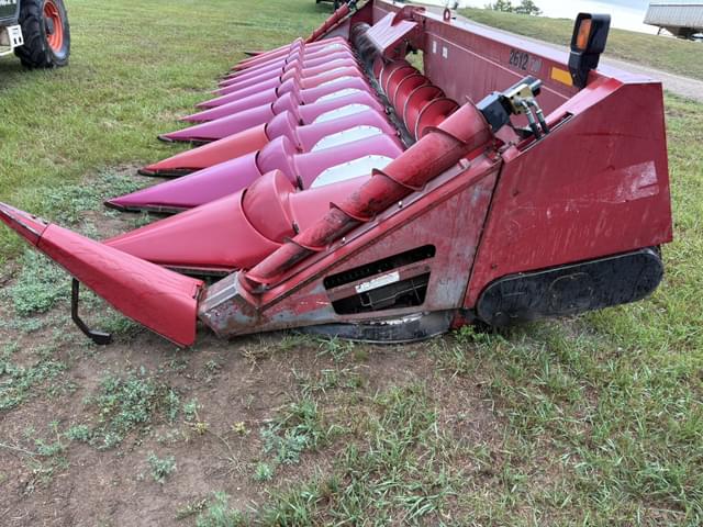 Image of Case IH 2612 equipment image 2
