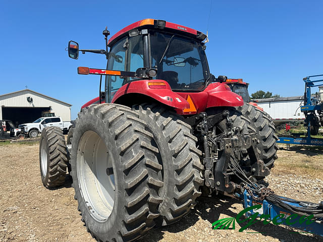 Image of Case IH Magnum 305 equipment image 4