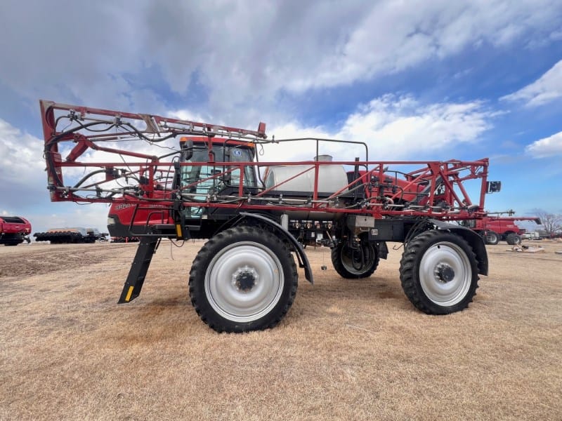 Main image Case IH Patriot 3320