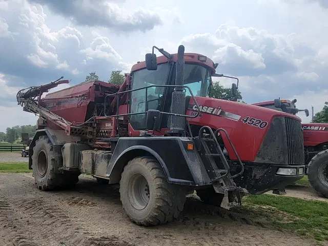 Image of Case IH Titan 4520 equipment image 1