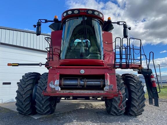 Main image Case IH 7010 1