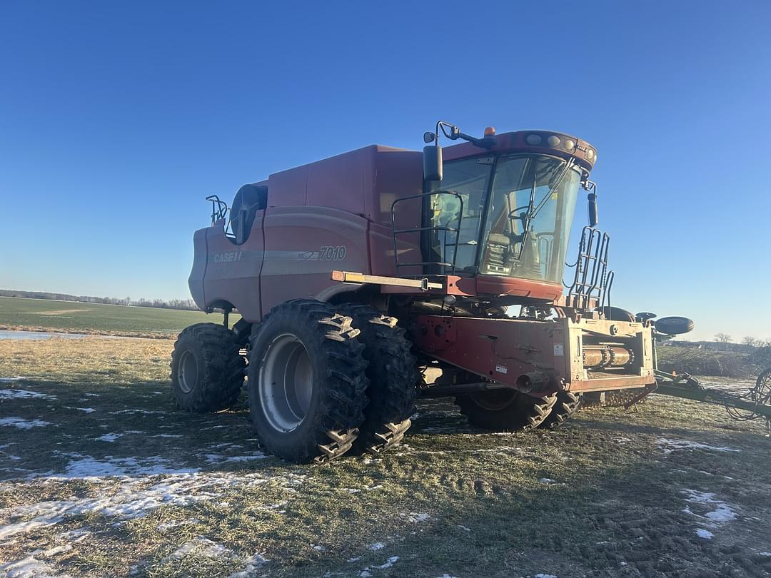 Image of Case IH 7010 Primary Image