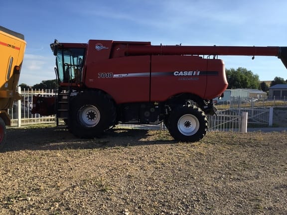 Main image Case IH 7010