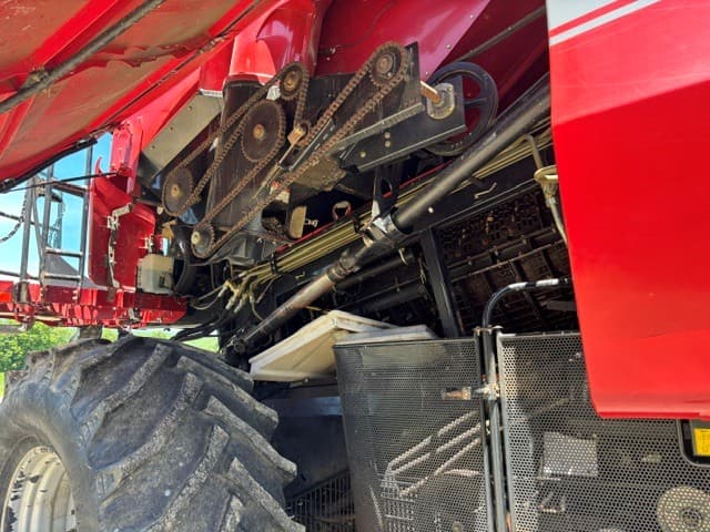 Image of Case IH 7010 equipment image 1