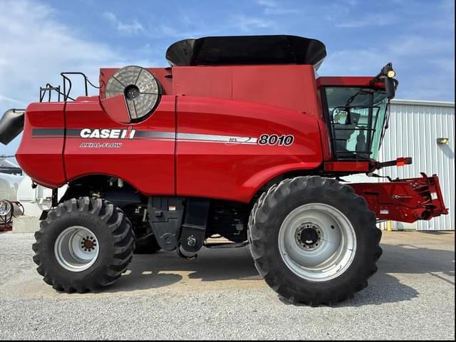 Image of Case IH 8010 equipment image 2