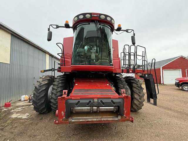Image of Case IH 8010 equipment image 4