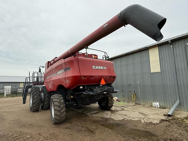 Image of Case IH 8010 equipment image 2