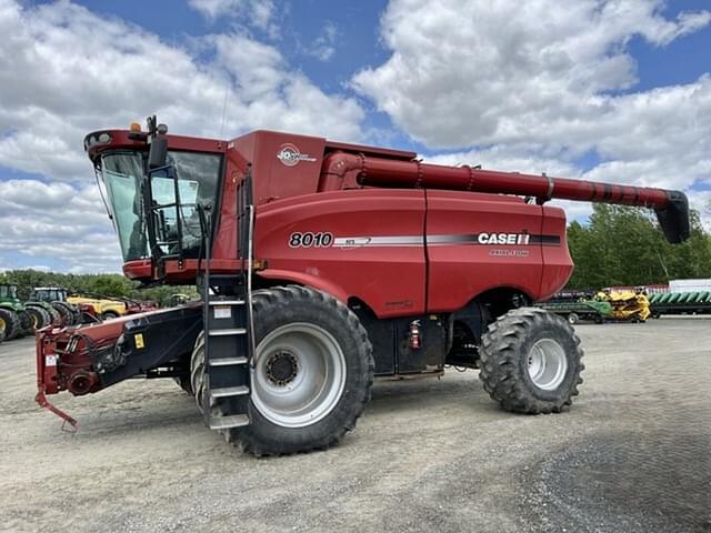 Image of Case IH 8010 equipment image 2