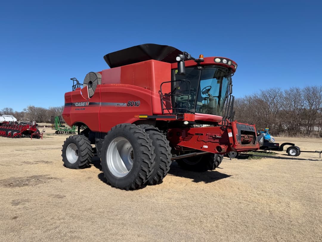Image of Case IH 8010 Image 1