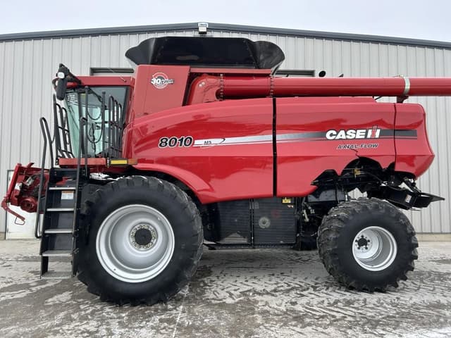 Image of Case IH 8010 equipment image 2