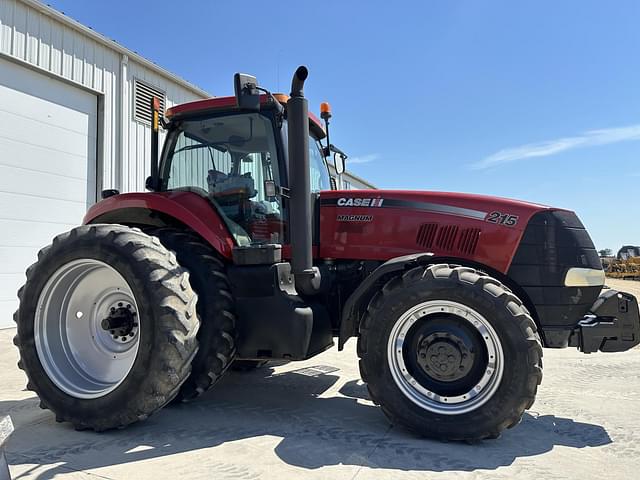 Image of Case IH Magnum 215 equipment image 1