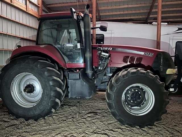 Image of Case IH Magnum 215 equipment image 2