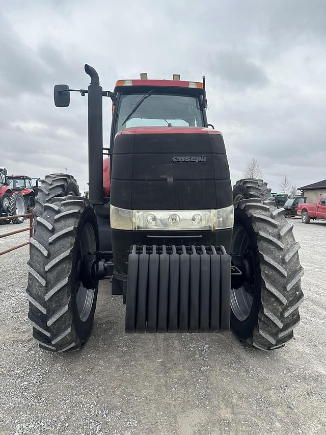 Image of Case IH Magnum 215 equipment image 2