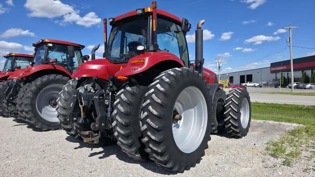 Image of Case IH Magnum 245 equipment image 4