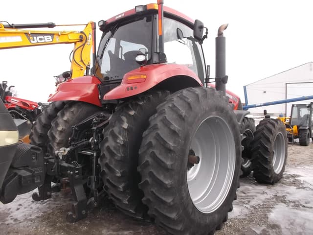 Image of Case IH Magnum 245 equipment image 4