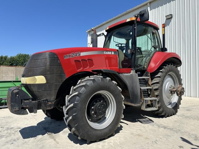Image of Case IH Magnum 245 equipment image 4