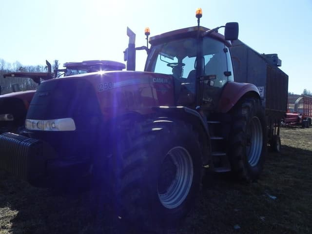 Image of Case IH Magnum 250 equipment image 1