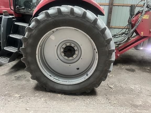 Image of Case IH Magnum 275 equipment image 2
