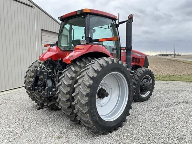 Image of Case IH Magnum 275 equipment image 4