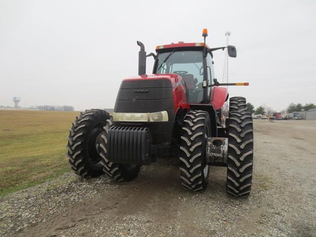 Image of Case IH Magnum 305 equipment image 3