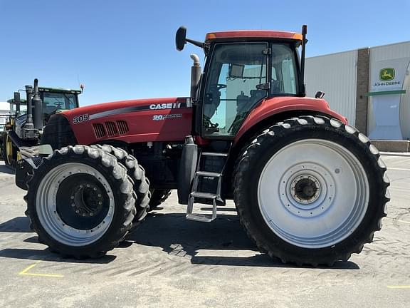 Image of Case IH Magnum 305 equipment image 1