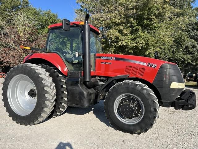 Image of Case IH Magnum 305 equipment image 1