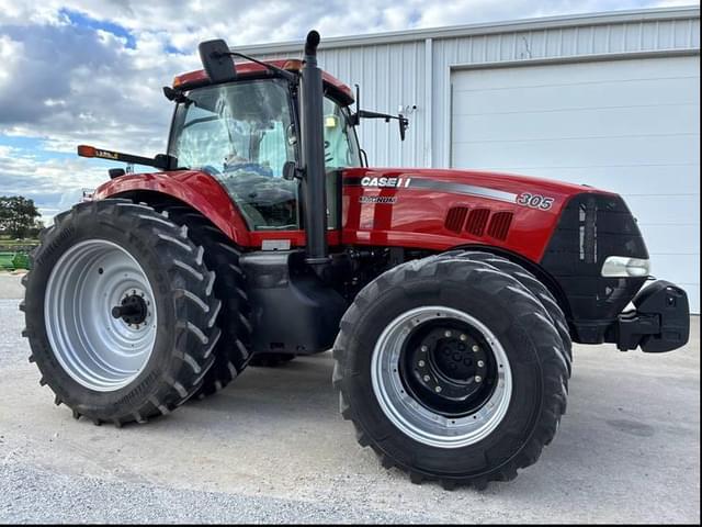 Image of Case IH Magnum 305 equipment image 1