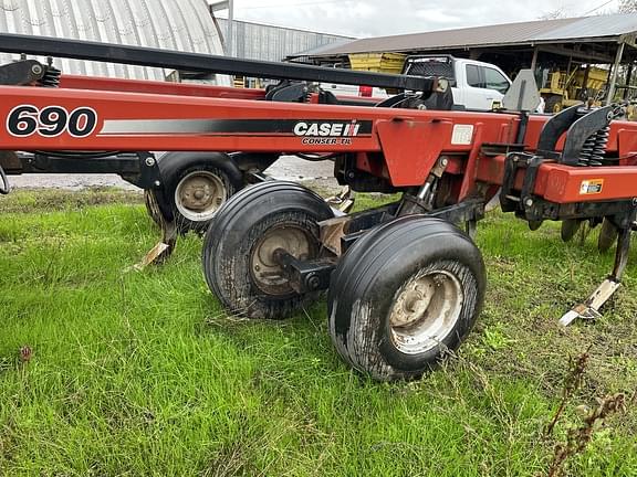 Image of Case IH MRX690 equipment image 3