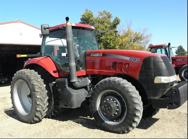 Image of Case IH MX245 equipment image 2