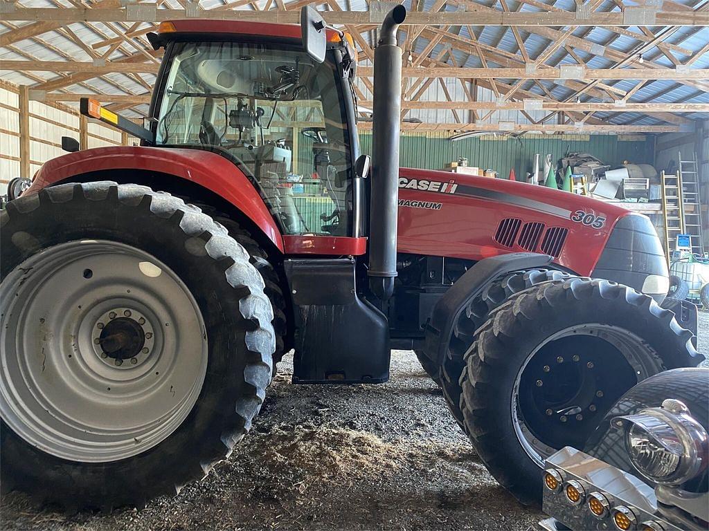 Image of Case IH Magnum 305 Primary image