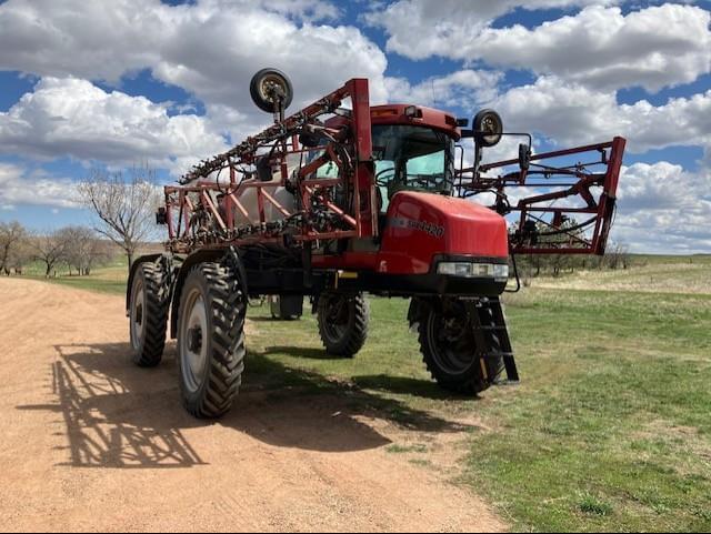 Image of Case IH Patriot 4420 equipment image 4