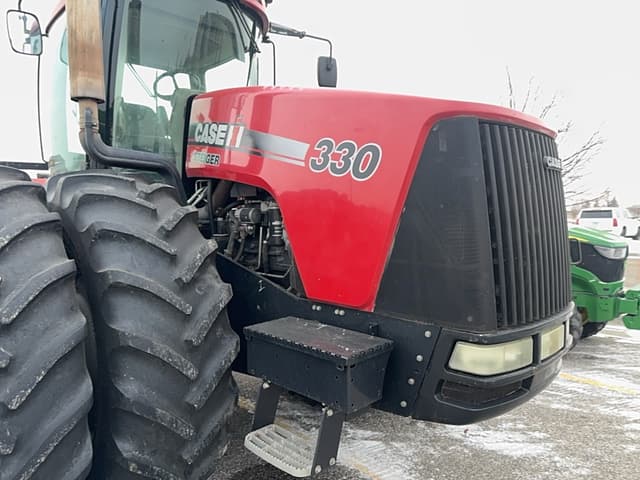 Image of Case IH Steiger 330 equipment image 3