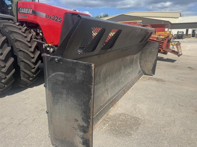 Image of Case IH Steiger 330 equipment image 4