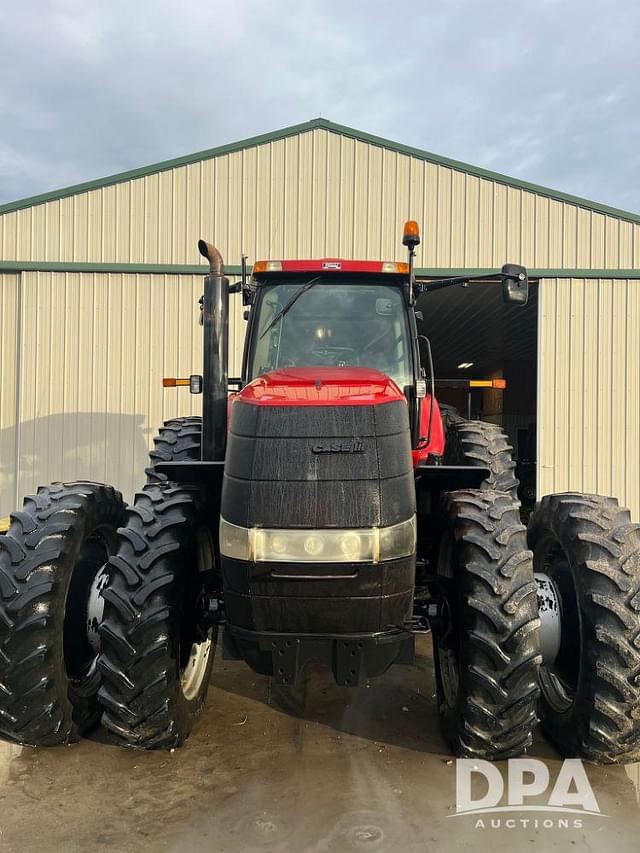 Image of Case IH Magnum 305 equipment image 1