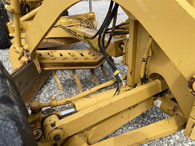 Image of Caterpillar 140H equipment image 4