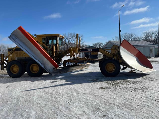 Image of Caterpillar 160H equipment image 4