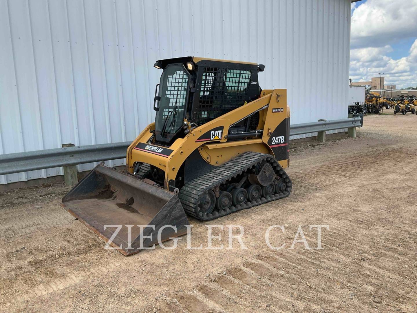 2007 Caterpillar 247B Equipment Image0