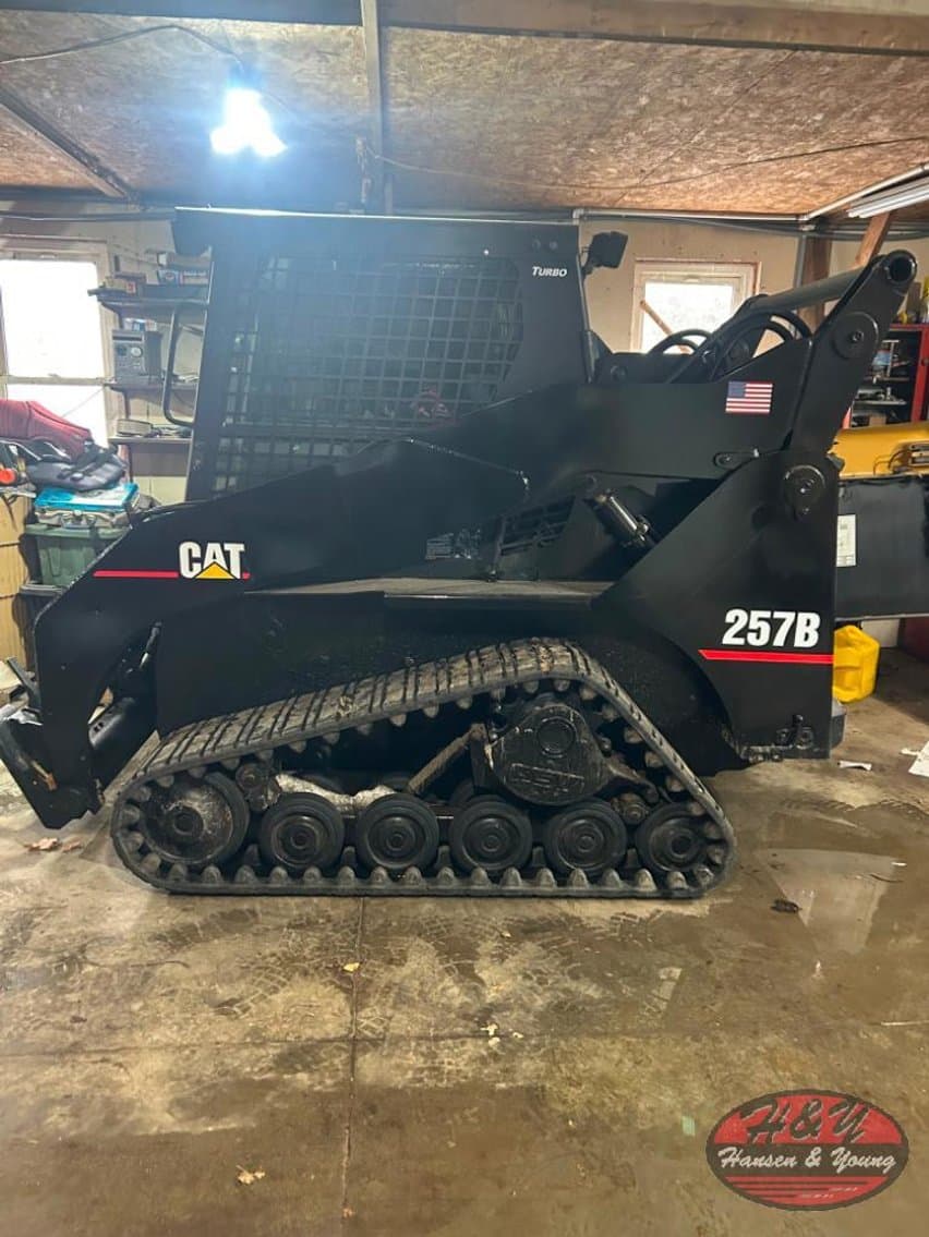 Image of Caterpillar 257B Image 1