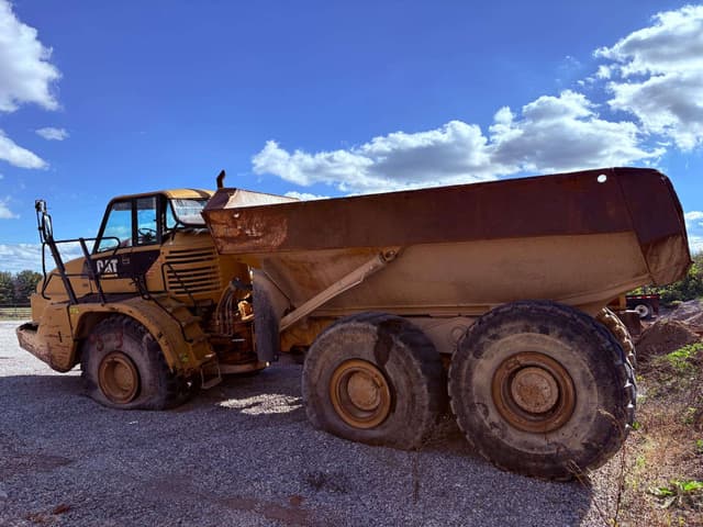 Image of Caterpillar 740 equipment image 1