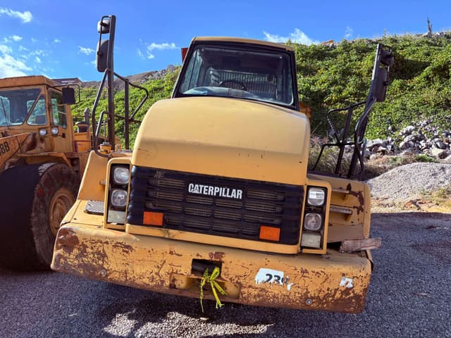 Image of Caterpillar 740 equipment image 4